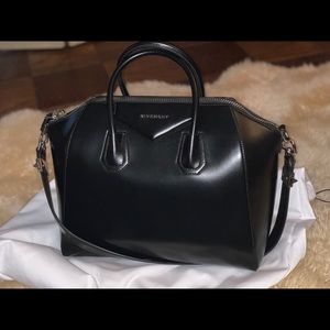Givenchy Antigona Bag medium